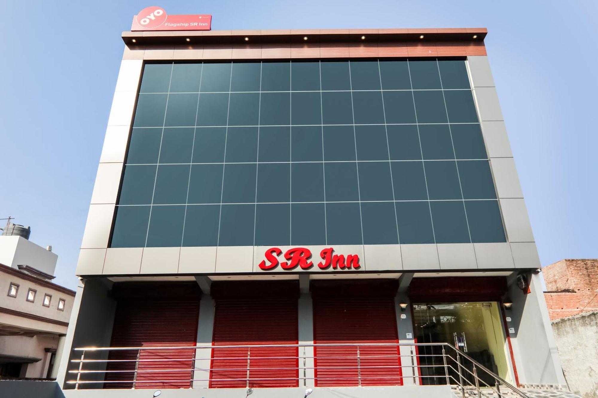 FabHotel SR Inn Chinhat Exterior foto